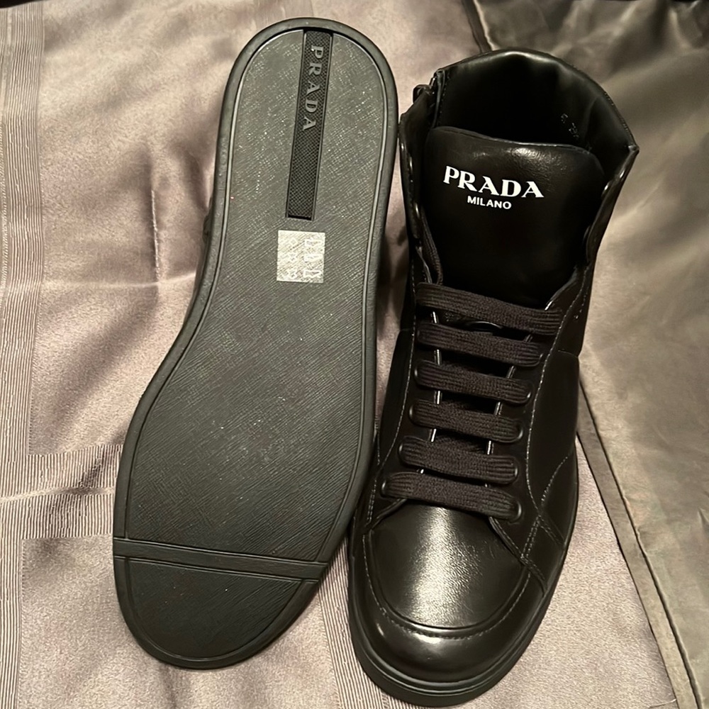 Never Worn Men Prada Shoes 7.5